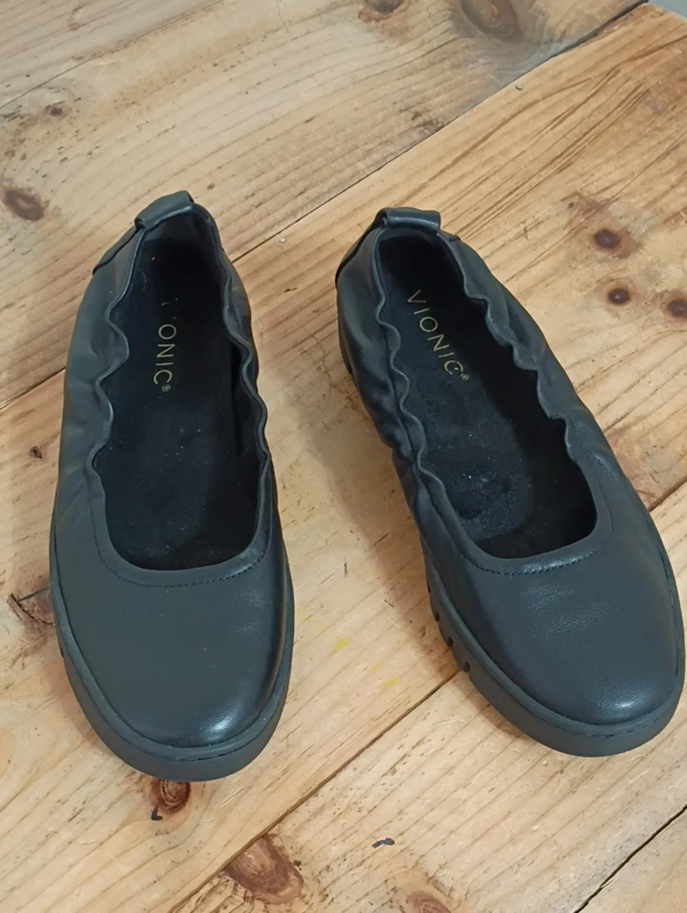 Vionic Black Uptown Ballet Women's Slip-On Shoes Size 6